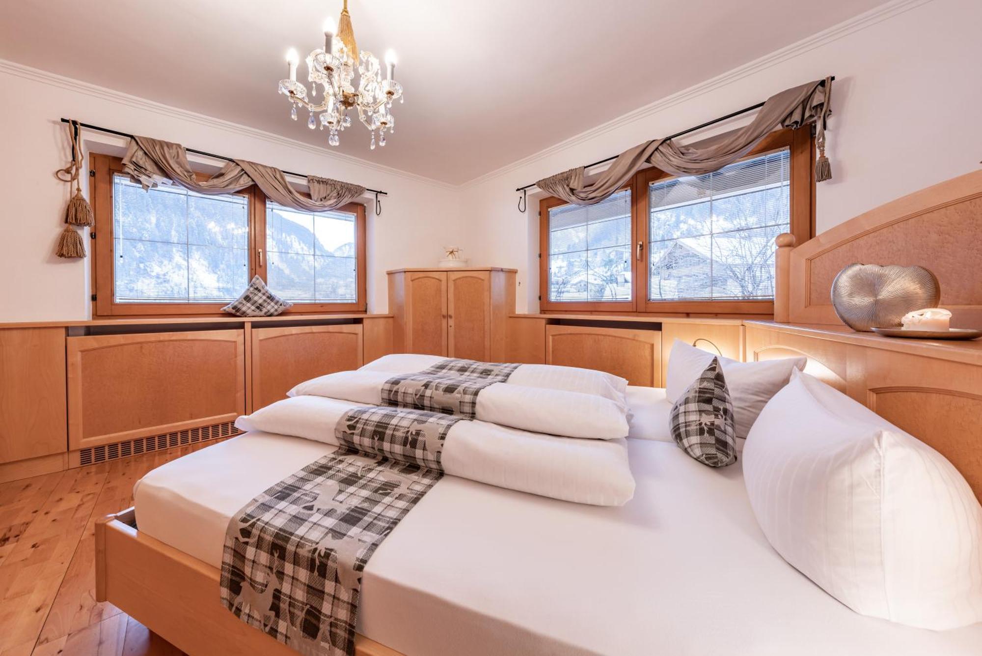 Landhaus Seiringer Apartments Фінкенберг Екстер'єр фото