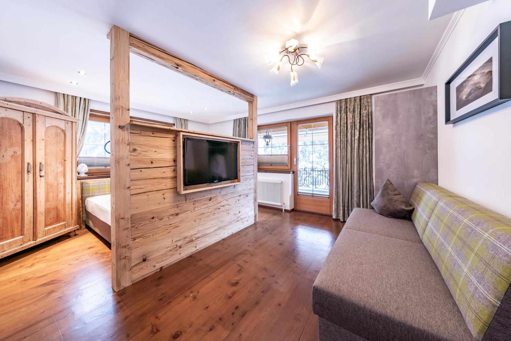 Landhaus Seiringer Apartments Фінкенберг Екстер'єр фото